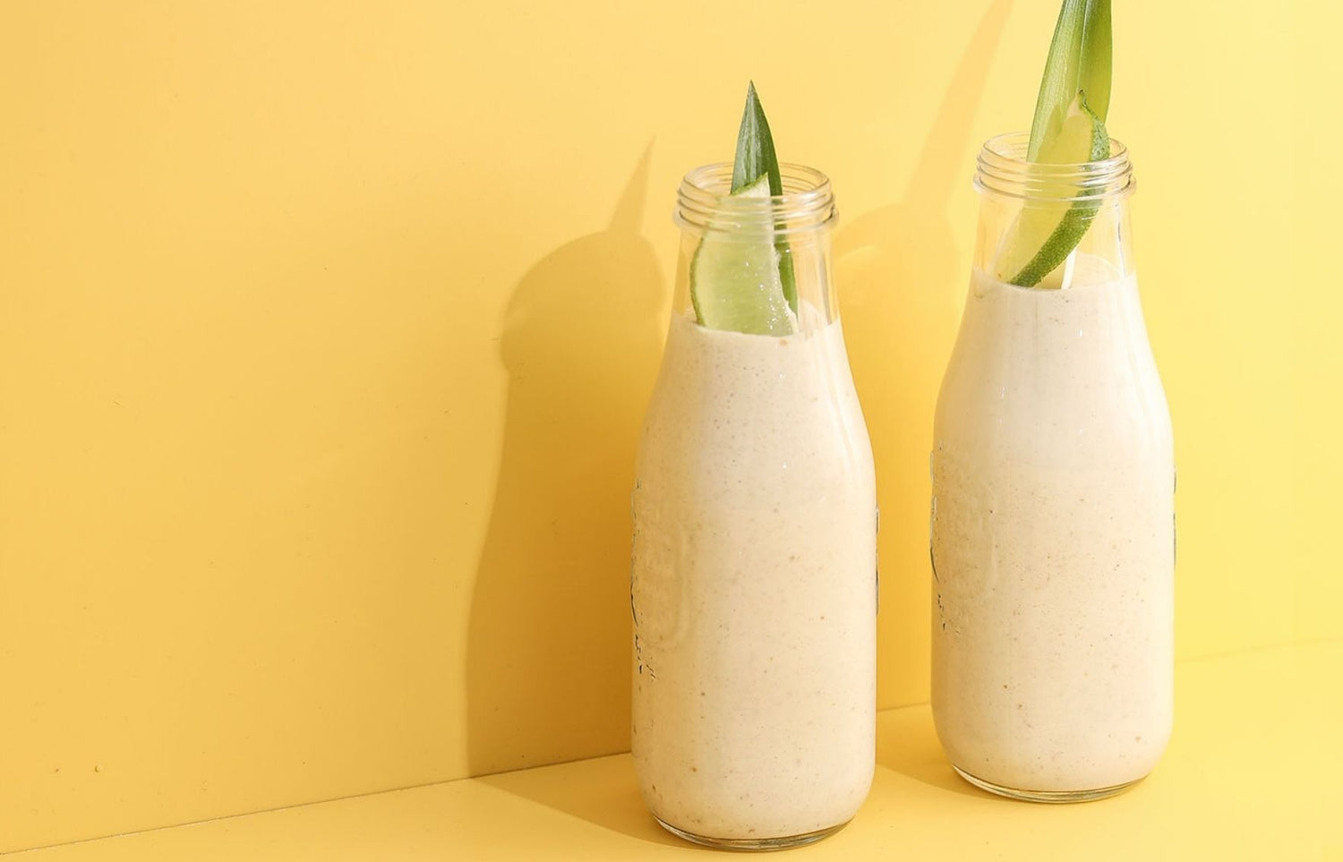 Pina Colada Smoothie mit Kokos und Ananas