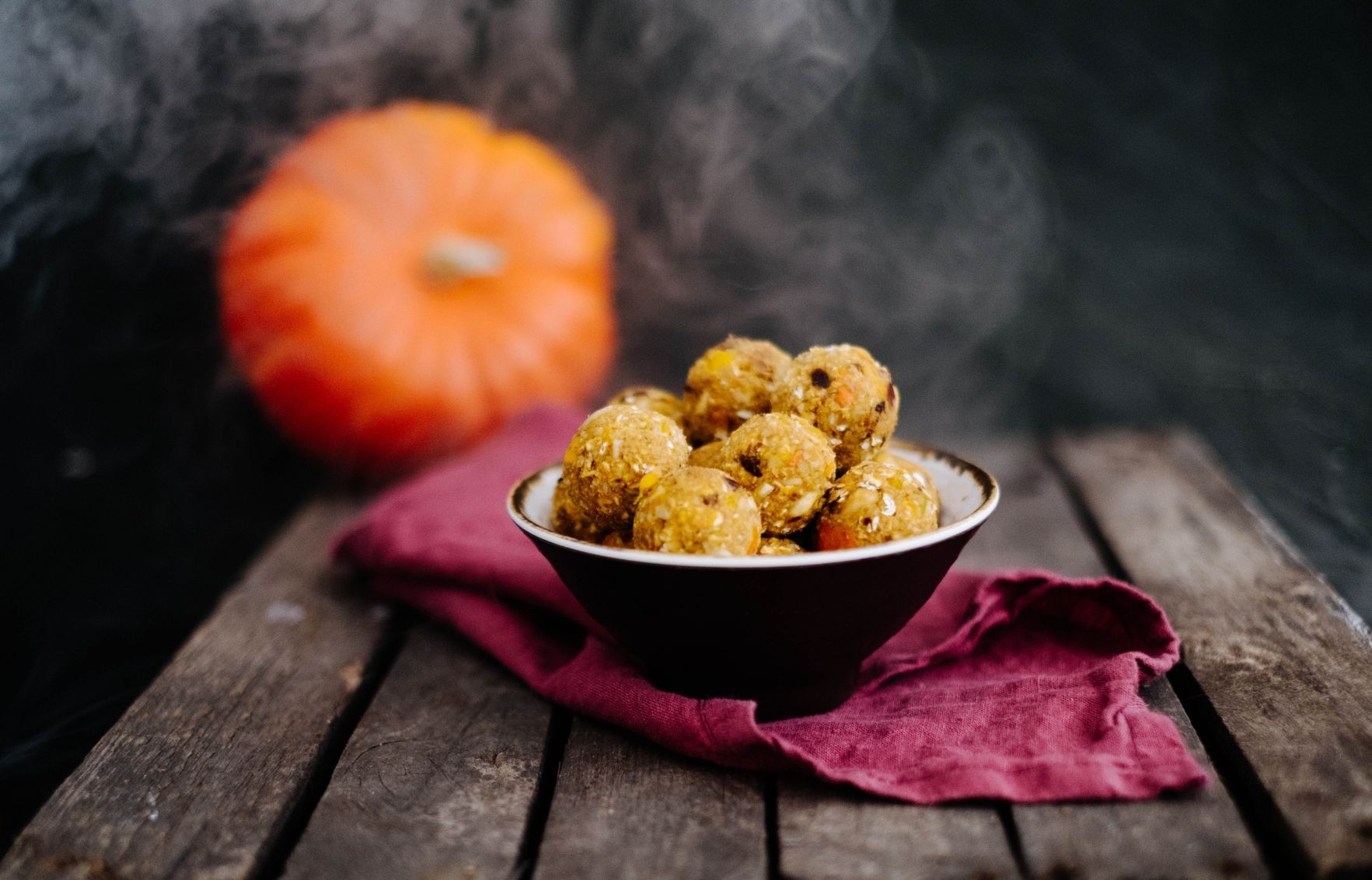 Süße Kürbis Energy Balls – ein leckerer Halloween Snack